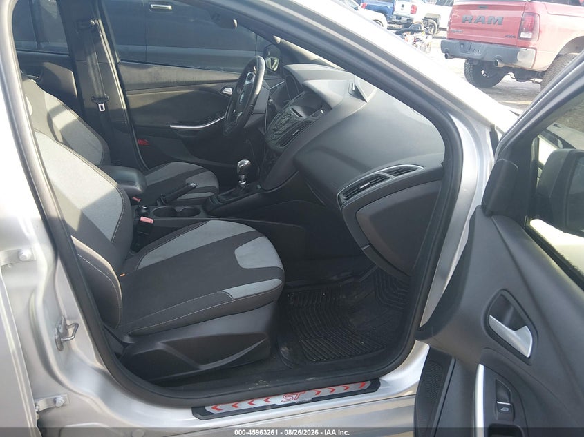2013 FORD FOCUS ST auction photo 5