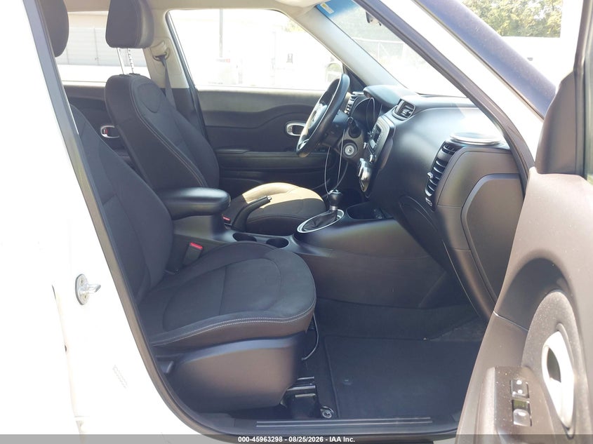 2016 KIA SOUL auction photo 5