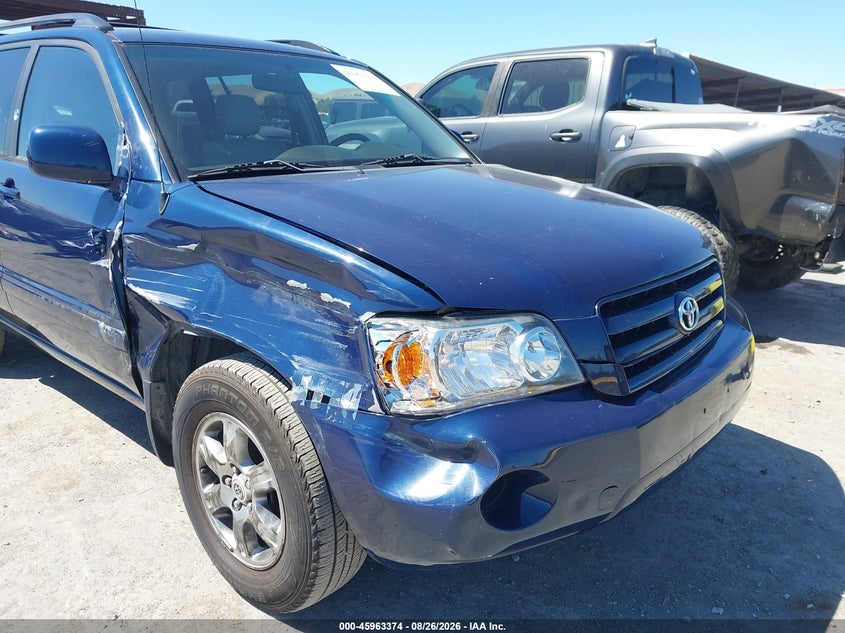 2005 TOYOTA HIGHLANDER auction photo 6