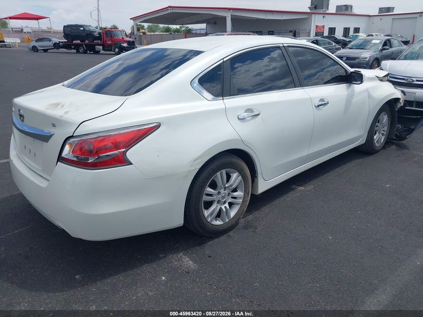2015 NISSAN ALTIMA auction photo 4