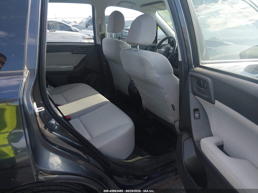 2014 SUBARU FORESTER auction photo 8