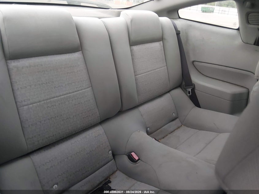 2006 FORD MUSTANG auction photo 8