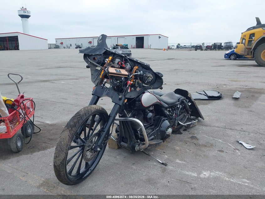 HARLEY-DAVIDSON FLHTCUI 1999