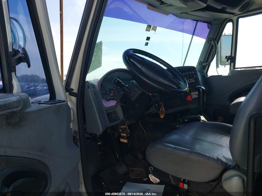 2006 INTERNATIONAL 7000 auction photo 7