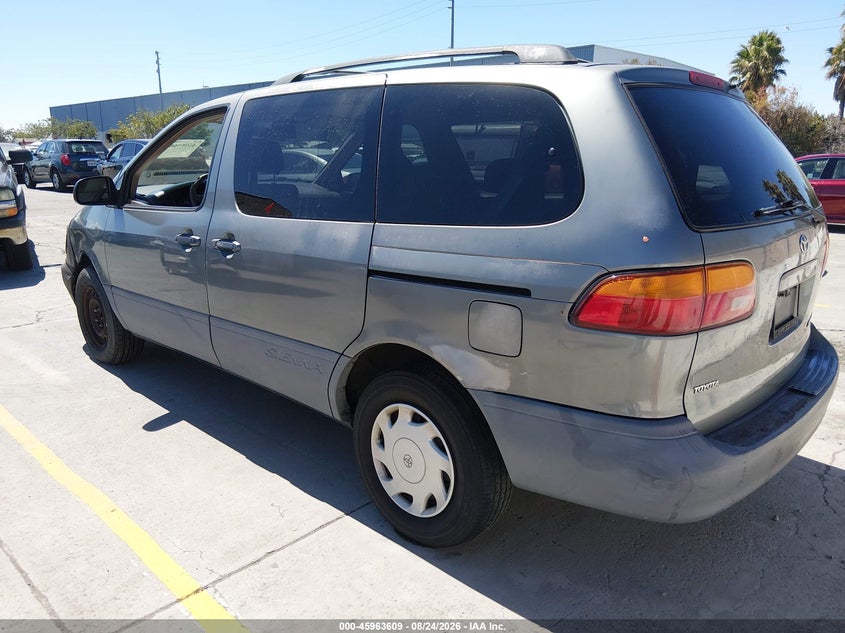 1998 TOYOTA SIENNA auction photo 3