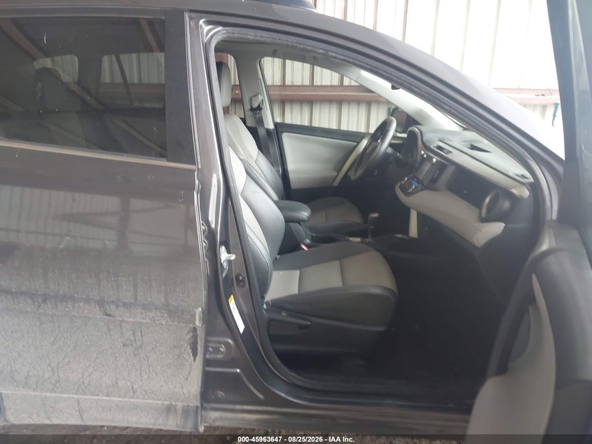 2015 TOYOTA RAV4 auction photo 5
