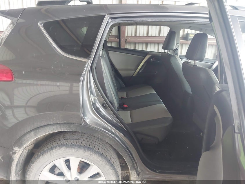 2015 TOYOTA RAV4 auction photo 8