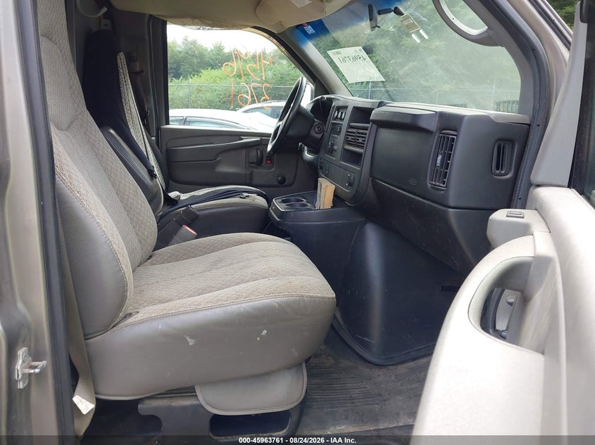2008 GMC SAVANA — zdjęcie 5