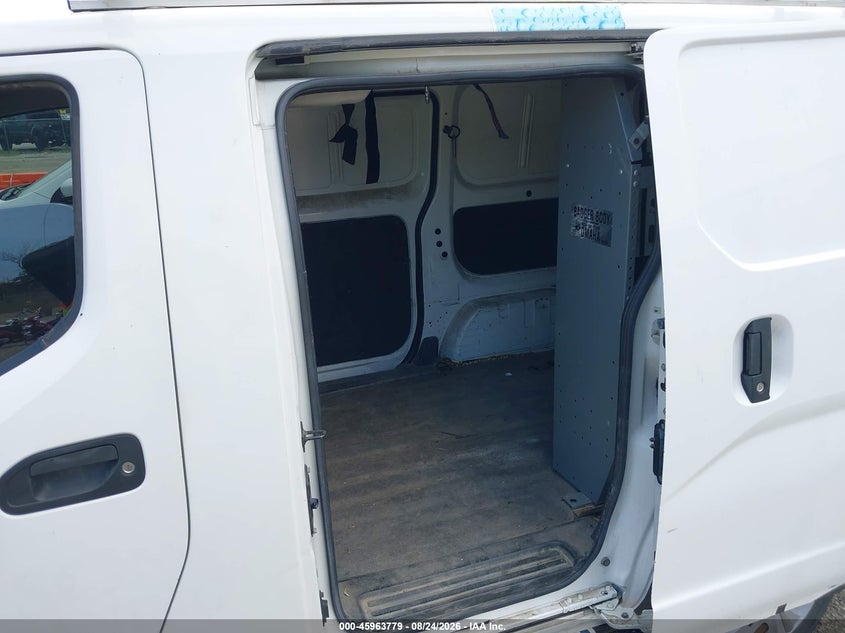 2014 NISSAN NV200 auction photo 8