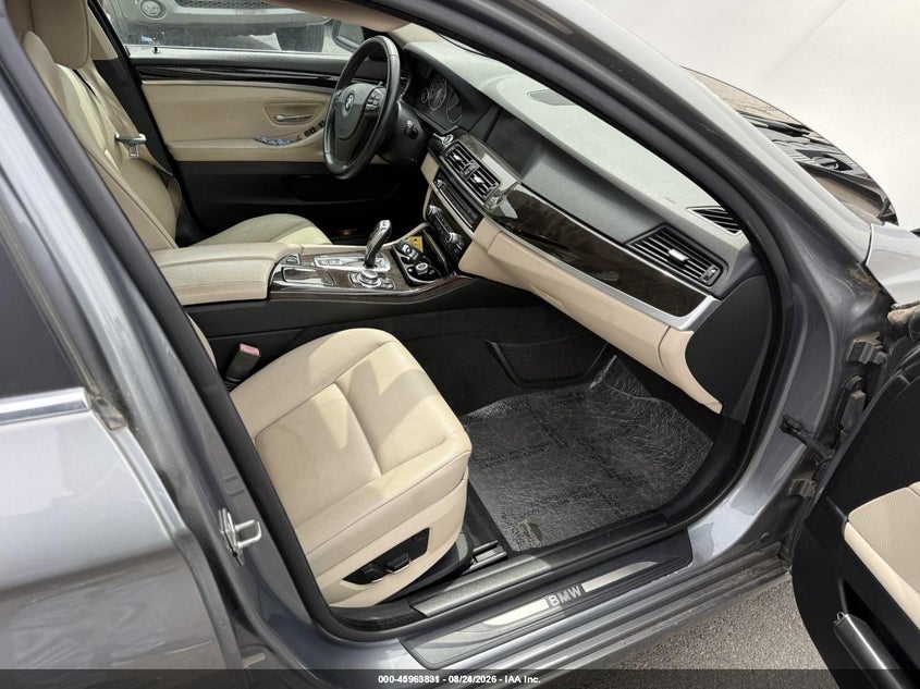 2011 BMW 528I auction photo 5