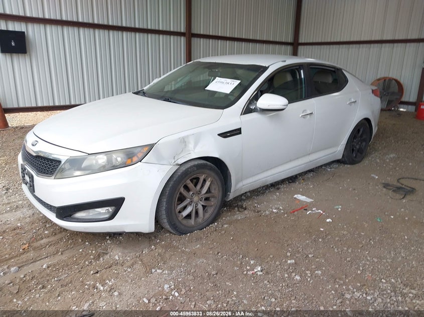 2013 Kia Optima, Left & Right Side, IAAI, VIN 5XXGM4A74DG175572 — photo 2