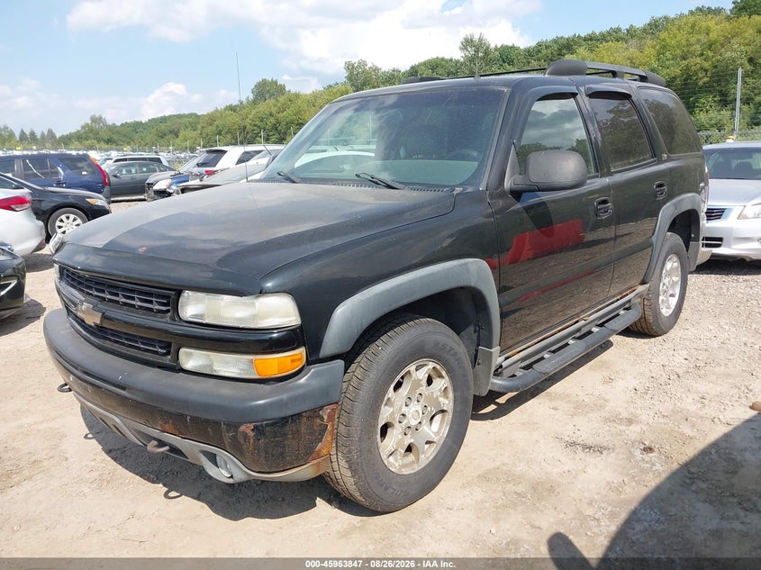 2002 CHEVROLET TAHOE auction photo 2