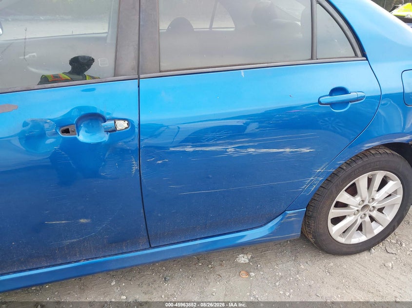 2010 TOYOTA COROLLA auction photo 6