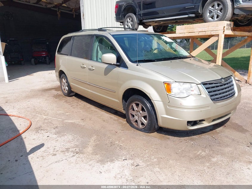2010 CHRYSLER TOWN & COUNTRY auction photo 1