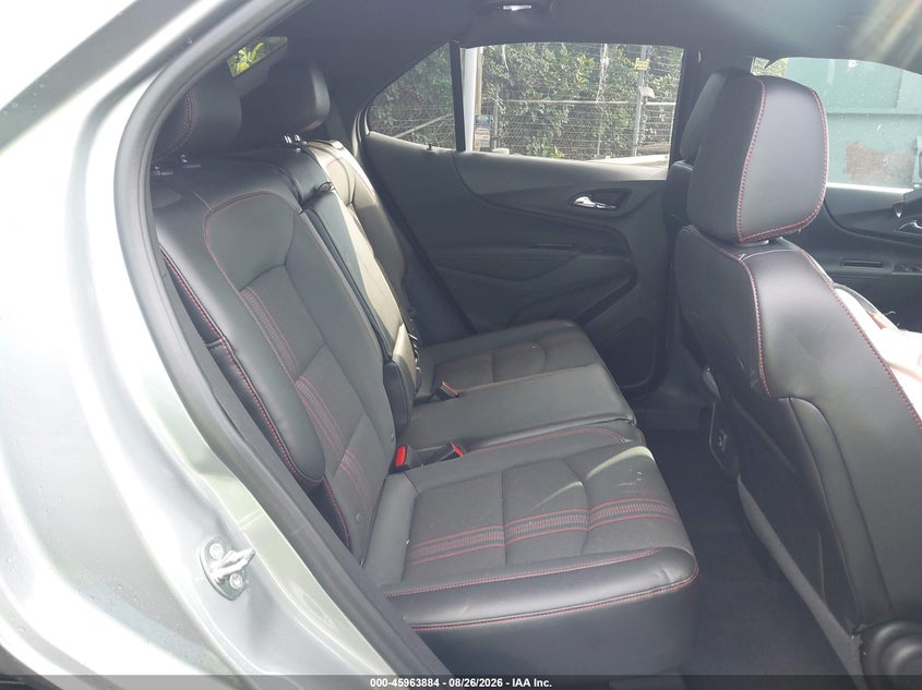 2023 CHEVROLET EQUINOX FWD RS · Фото 8