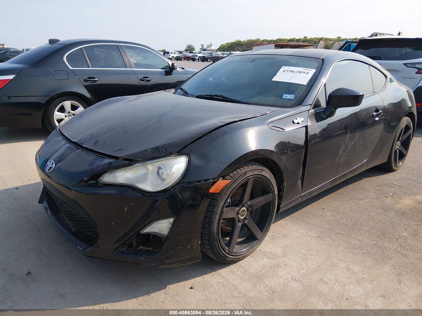 2013 Scion FR-S, Неизвестно, IAAI, VIN JF1ZNAA18D1725874 — фото 2