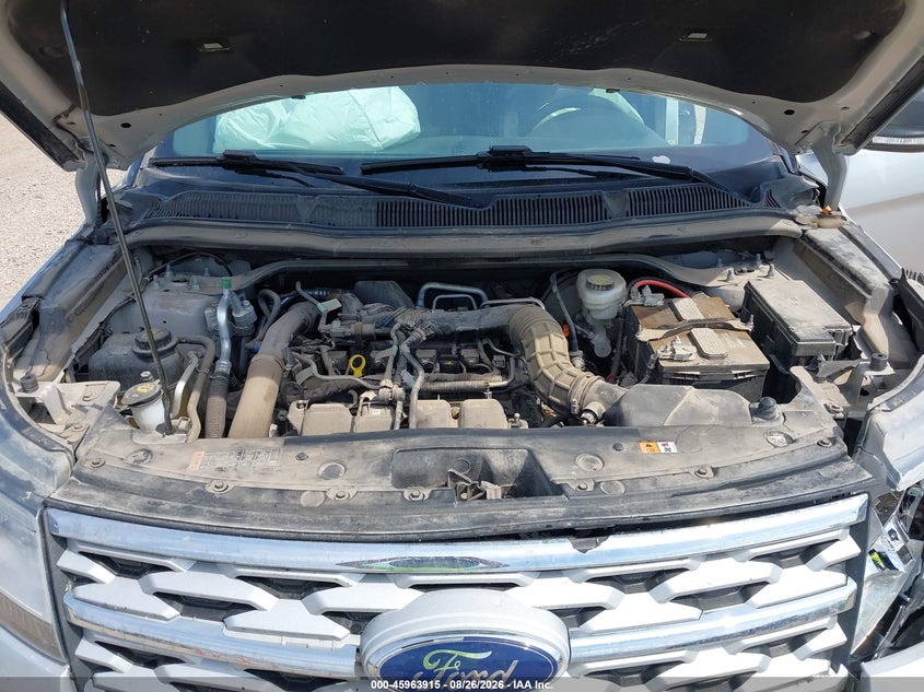 2019 FORD EXPLORER XLT · Фото 10