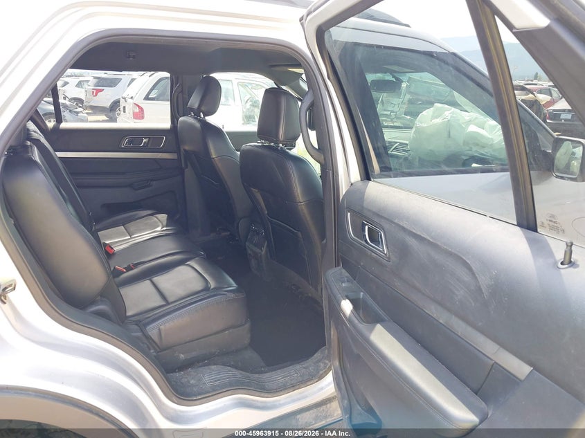 2019 FORD EXPLORER XLT · Фото 8
