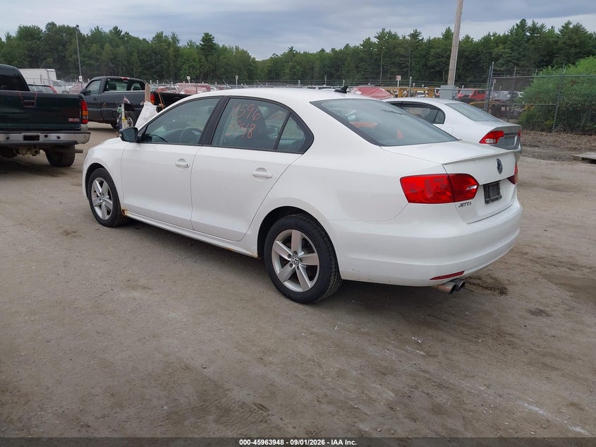 2011 VOLKSWAGEN JETTA auction photo 3