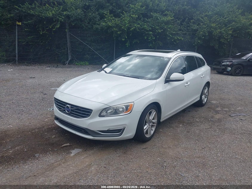 2015 Volvo V60, Обычный износ, IAAI, VIN YV140MEK3F1235203 — фото 2