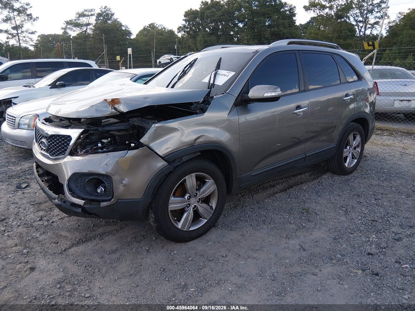 2012 Kia Sorento, Удар спереди, IAAI, VIN 5XYKU4A27CG188647 — фото 2