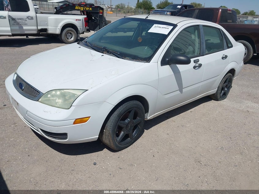 2005 Ford Focus, Обычный износ, IAAI, VIN 1FAFP34N45W157120 — фото 2
