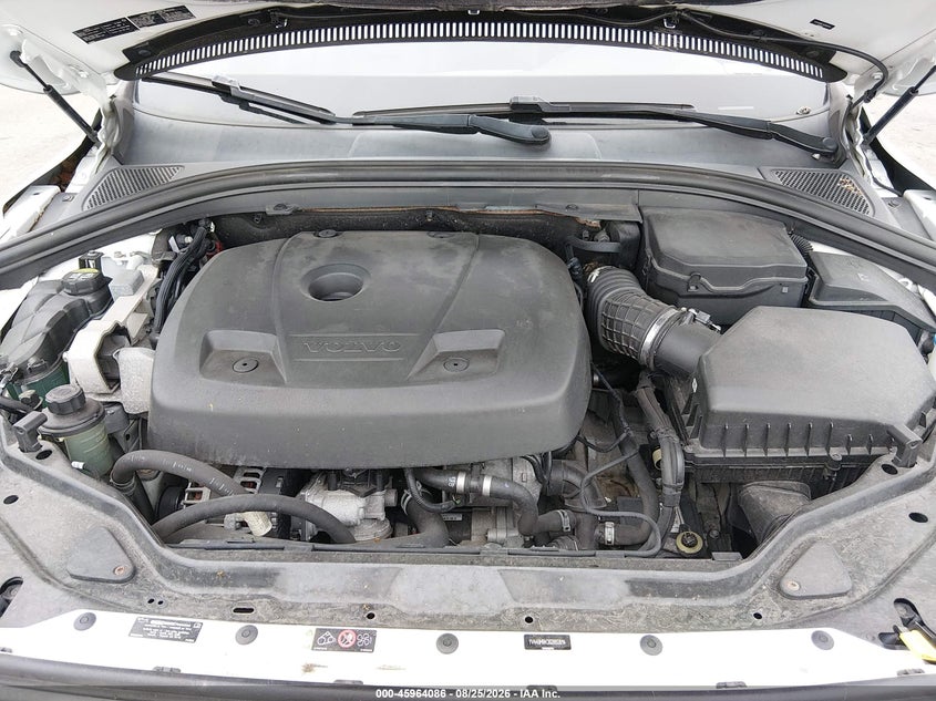 VOLVO XC60 - zdjęcie 10
