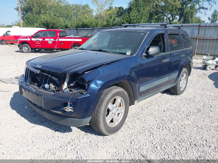 2005 Jeep Grand Cherokee, Front End, IAAI, VIN 1J4GR48K55C710576 — photo 2