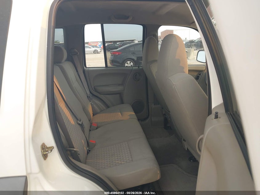 2007 JEEP LIBERTY auction photo 8