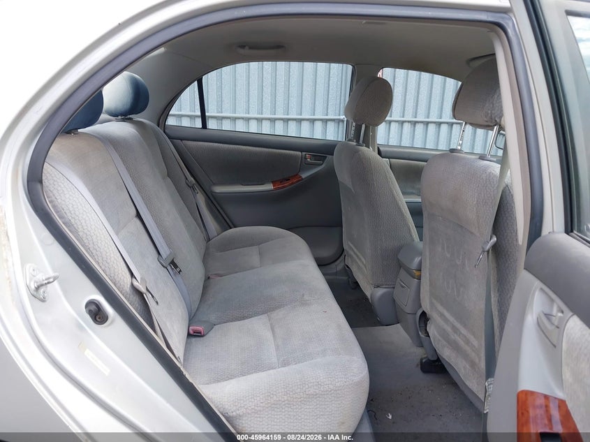 2004 TOYOTA COROLLA auction photo 8