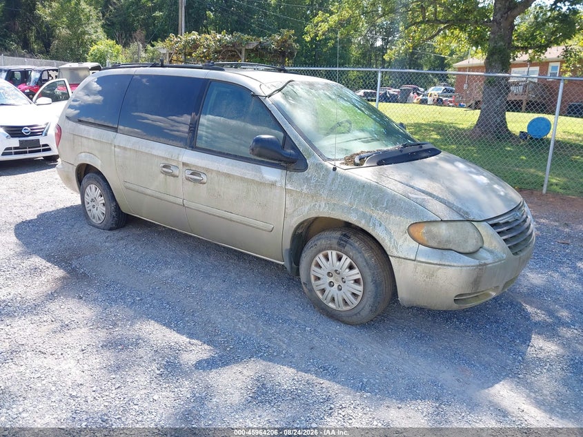 2005 CHRYSLER TOWN & COUNTRY auction photo 1