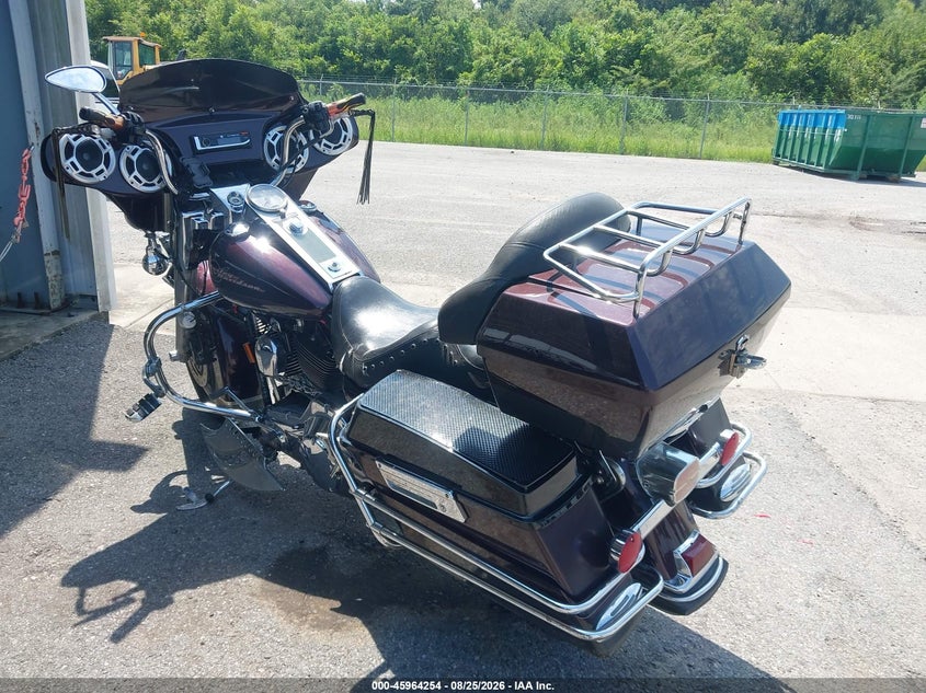 HARLEY-DAVIDSON FLHRI 2005