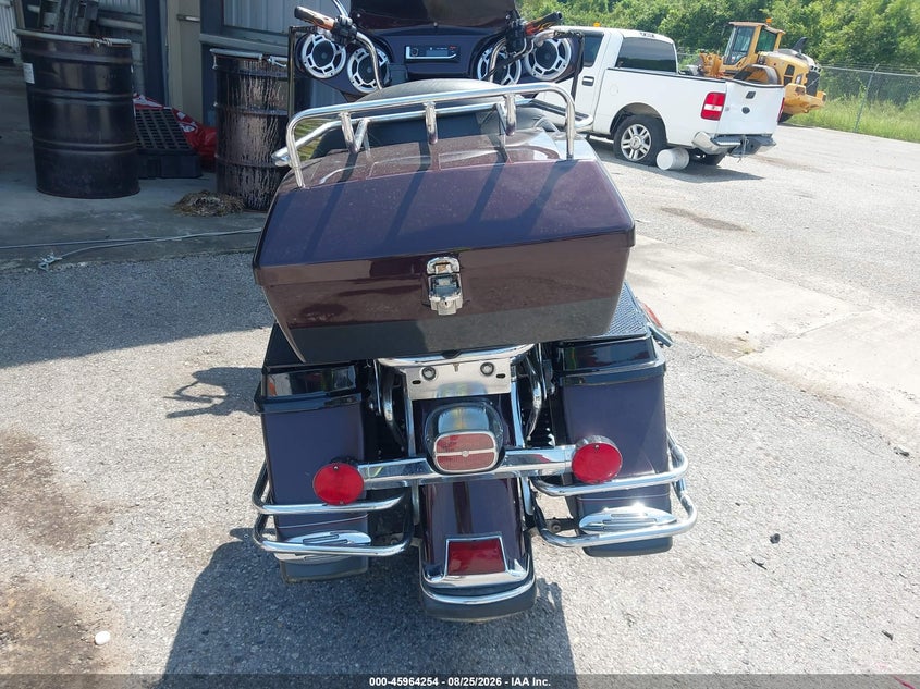 HARLEY-DAVIDSON FLHRI 2005