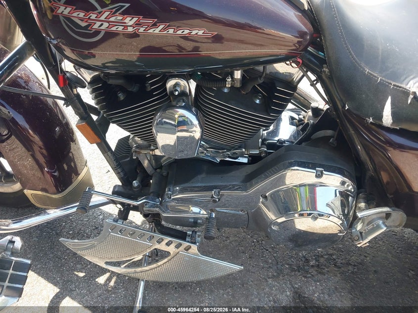 HARLEY-DAVIDSON FLHRI 2005
