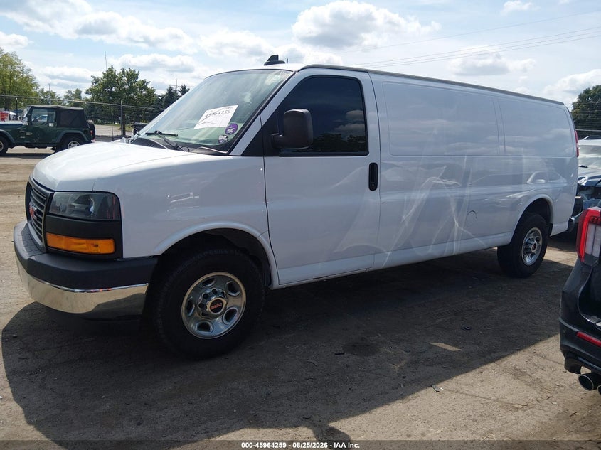 2018 GMC Savana, Right Rear, IAAI, VIN 1GTW7BFG7J1332020 — photo 2