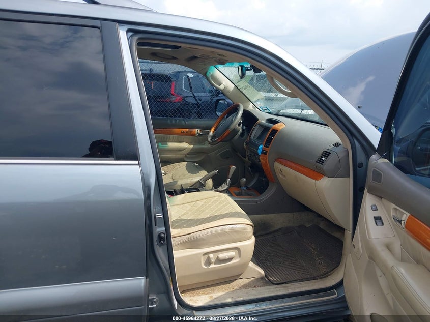 2004 LEXUS GX 470 auction photo 5