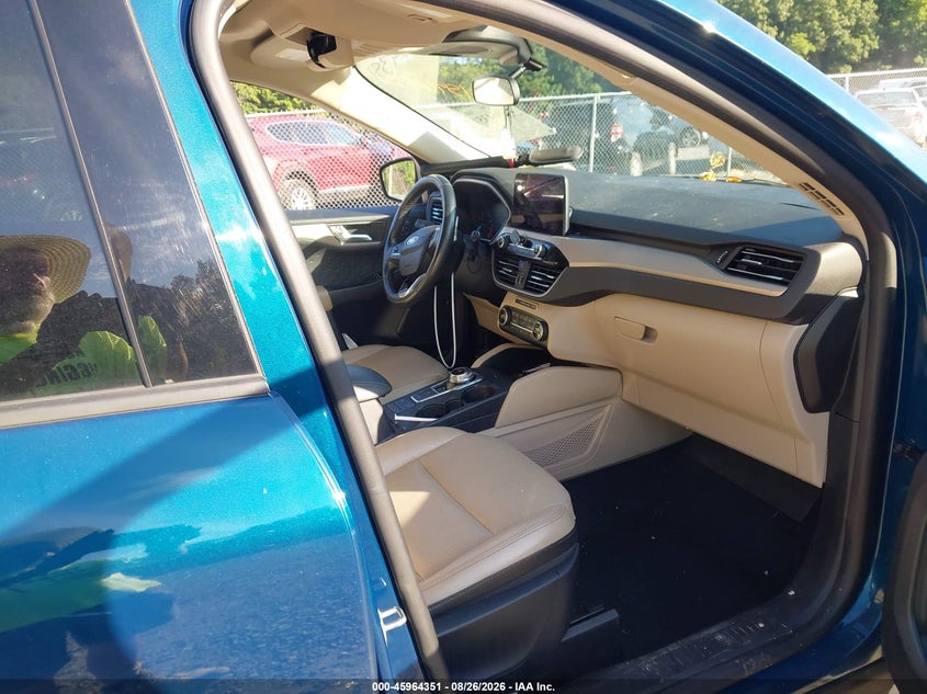 2020 FORD ESCAPE auction photo 5