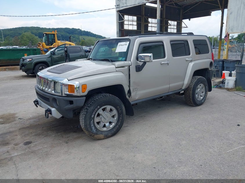 2009 HUMMER H3 SUV auction photo 2