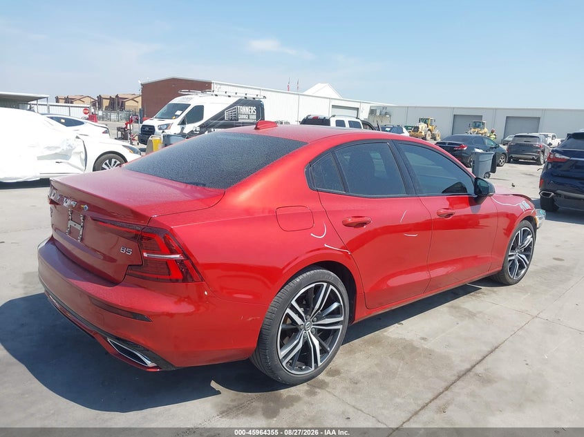 2022 VOLVO S60 auction photo 4