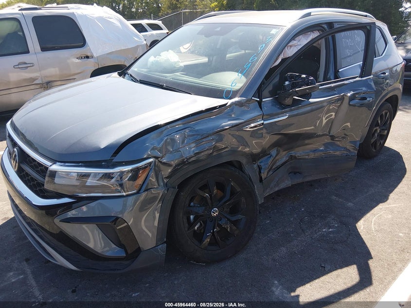 2022 VOLKSWAGEN TAOS auction photo 6