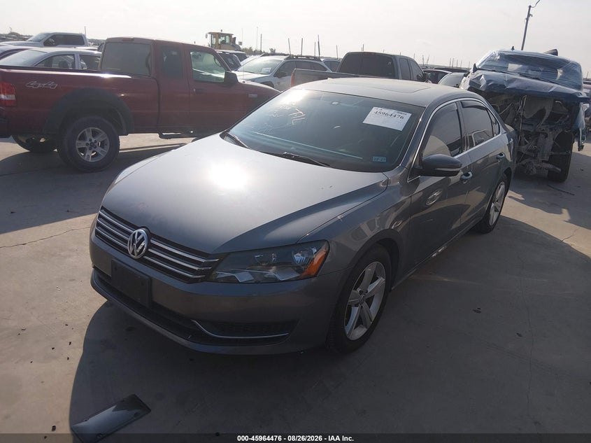 2013 Volkswagen Passat, Right Side, IAAI, VIN 1VWBP7A32DC138274 — photo 2