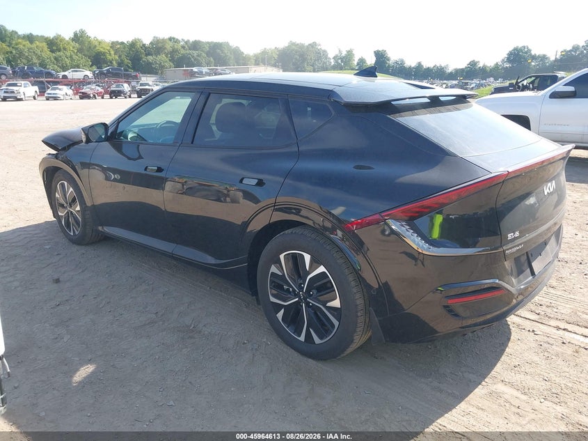 2023 KIA EV6 auction photo 3