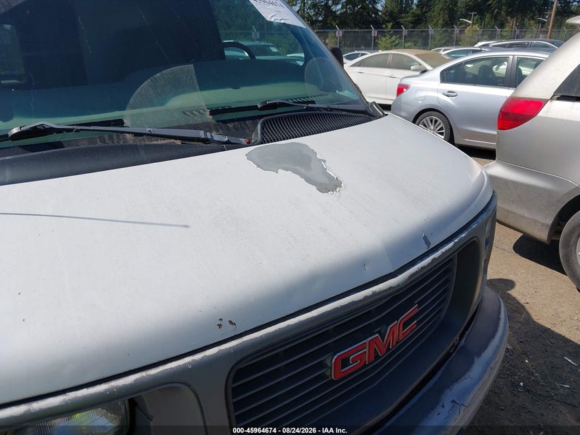 1998 GMC SAVANA auction photo 6
