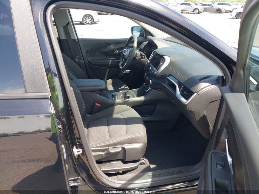 2024 GMC TERRAIN auction photo 5