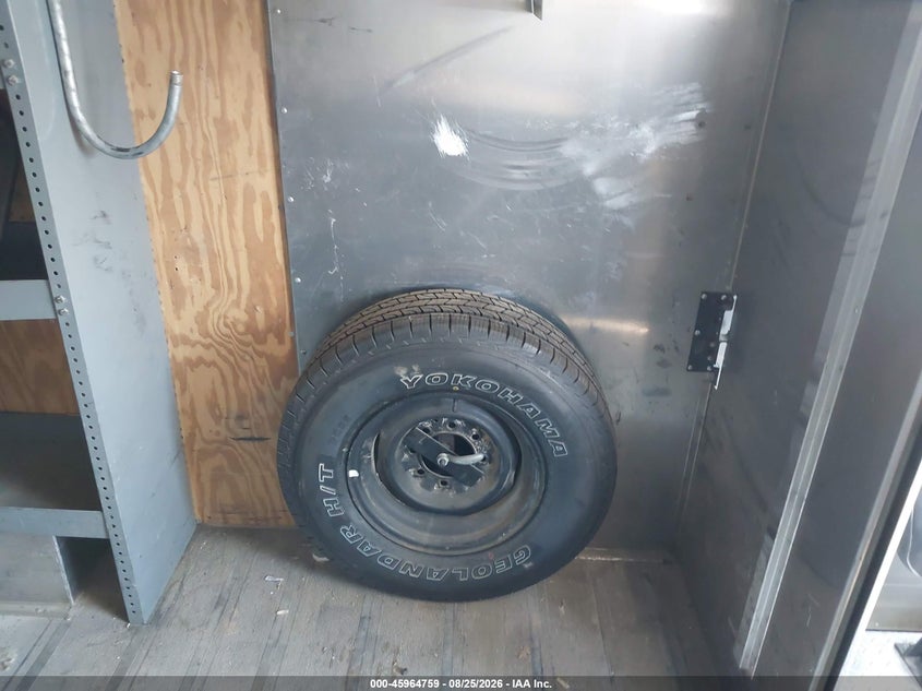 2009 FORD ECONOLINE auction photo 8