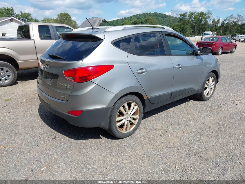 2011 HYUNDAI TUCSON auction photo 4