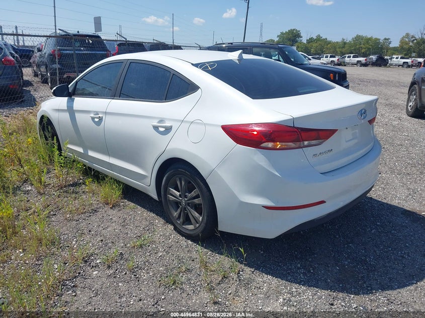 2018 HYUNDAI ELANTRA auction photo 3