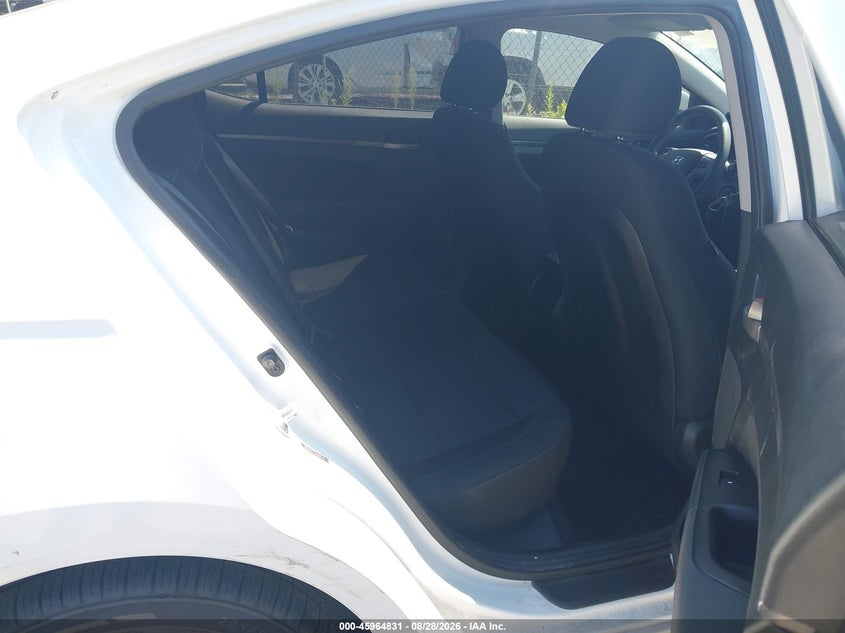 2018 HYUNDAI ELANTRA auction photo 8