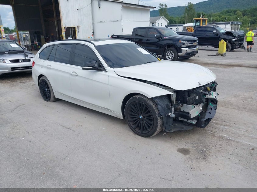 2014 BMW 328I — zdjęcie z aukcji