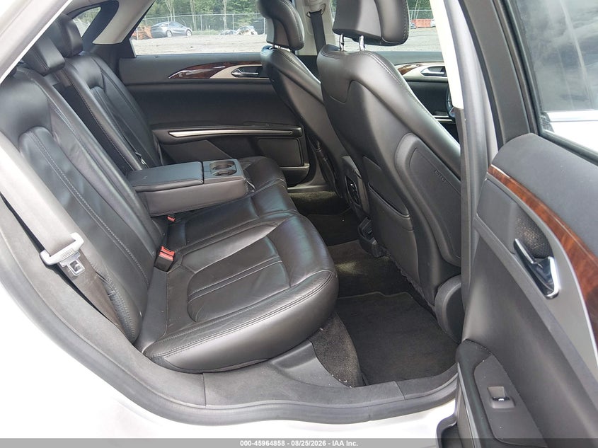 2013 LINCOLN MKZ auction photo 8